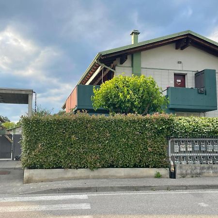 Casa Vacanze Esmeralda Zanica Екстериор снимка